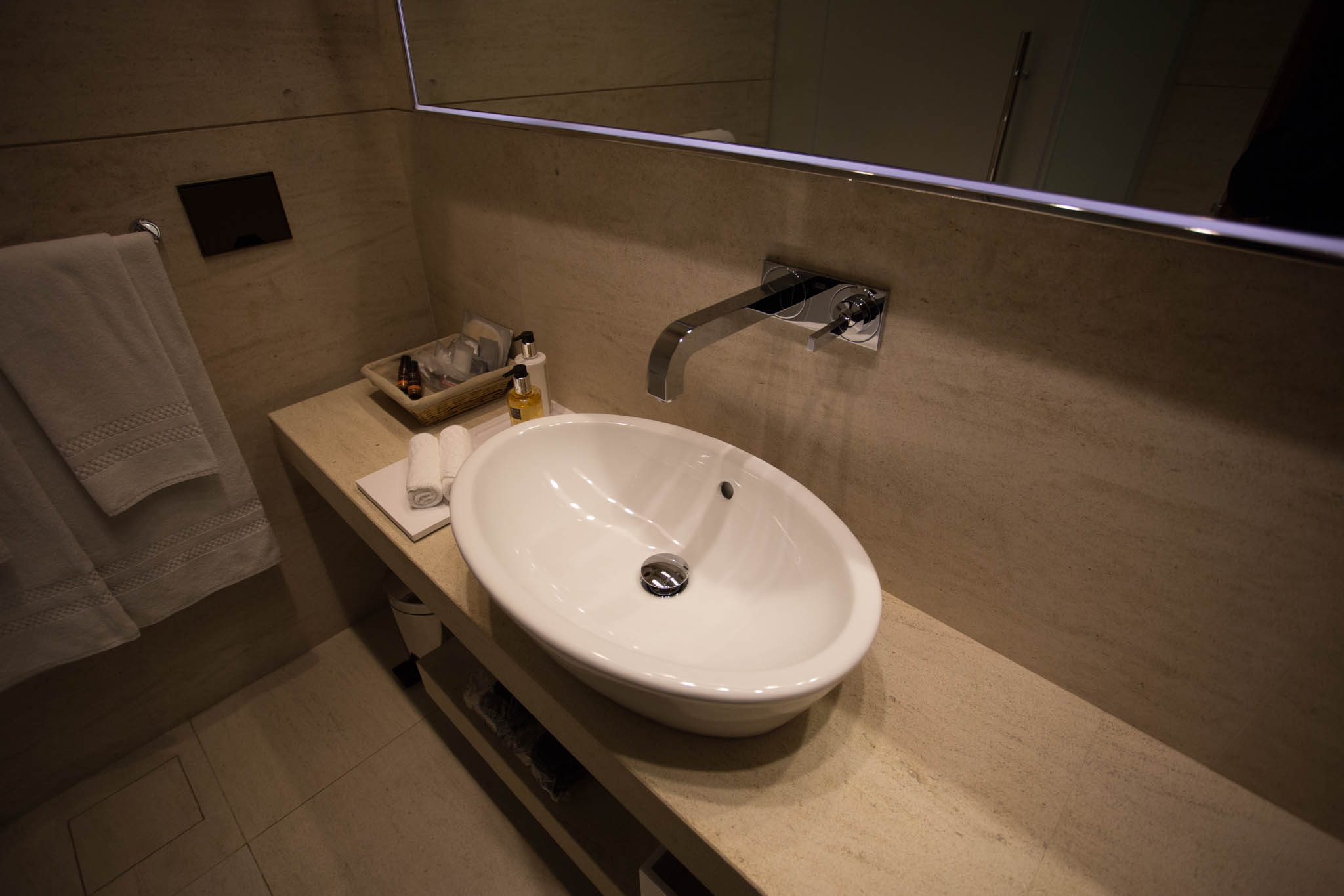 a sink and faucet in a bathroom