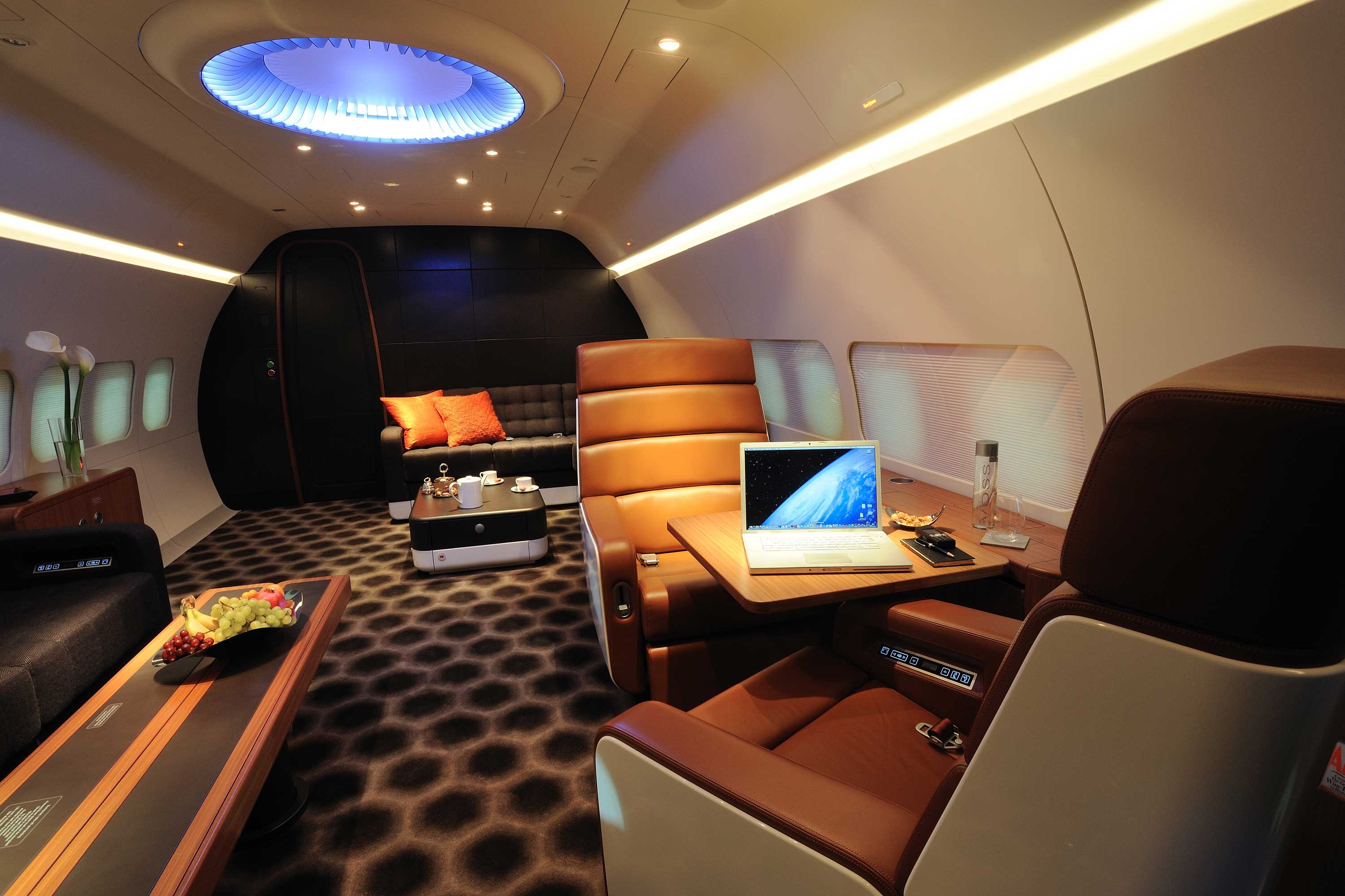 Полет на частном самолете. VIP самолет Boeing Business Jet(BBJ). Airbus a380 Business Jet внутри. Самолет Boeing Business Jet 2 (BBJ 2). BBJ 737 Interior.