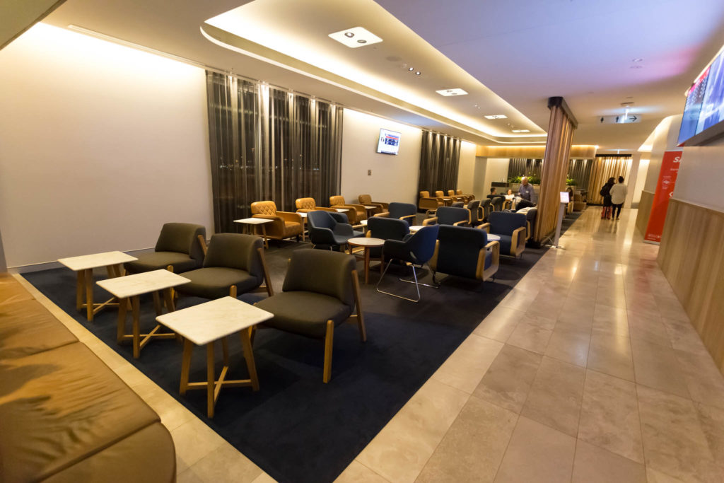 Review Qantas Business Class Lounge Perth Points From The Pacific
