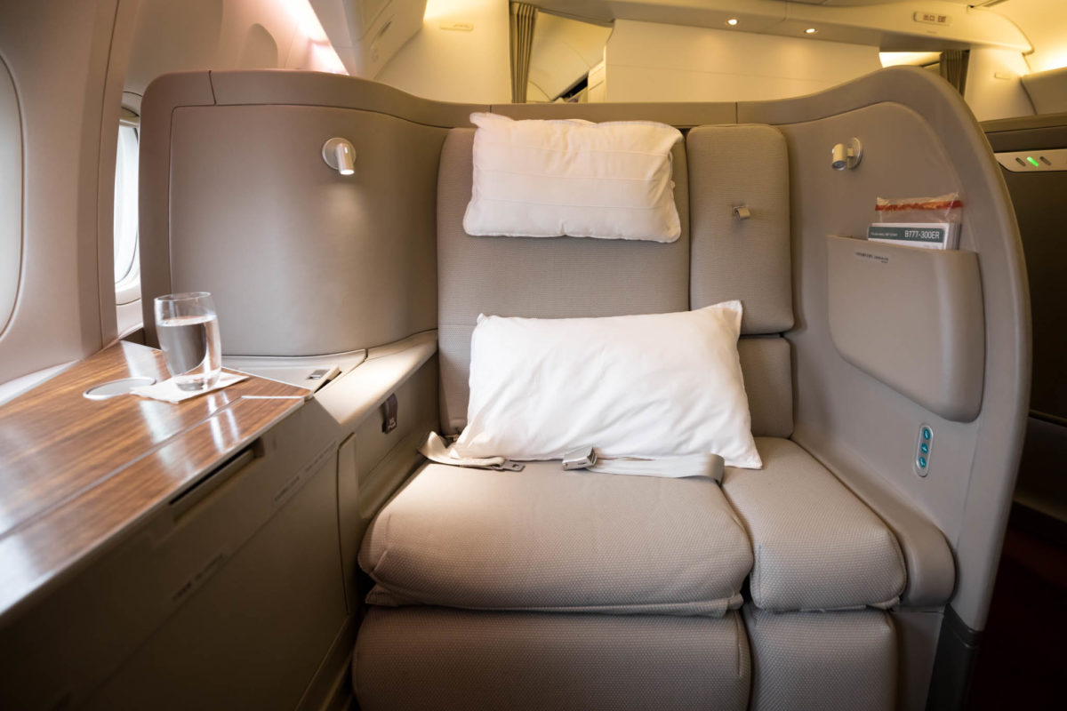 Review - Cathay Pacific First Class Hong Kong To Los Angeles - Points ...