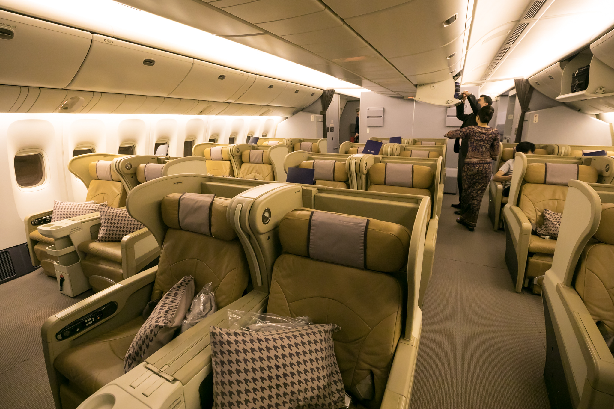 Review Singapore Airlines 777 200 Business Class Brisbane Singapore 