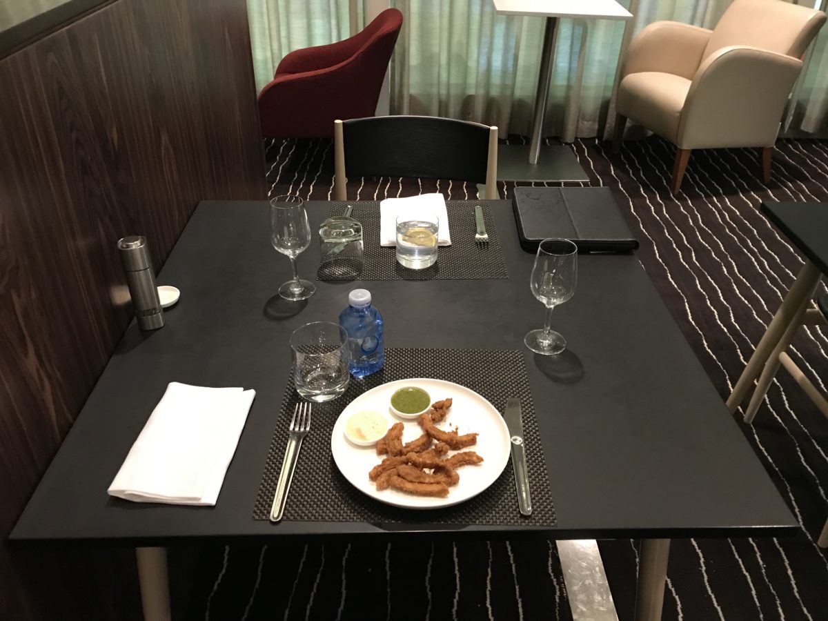 A Rare Look Inside The Qantas Chairman's Lounge In Brisbane Points
