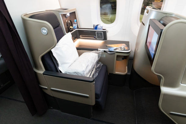 Qantas 787 Dreamliner Business Class Review - Zac George