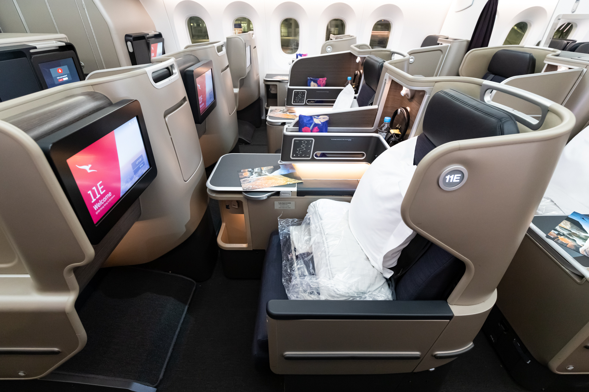 Qantas 787 Business Class Cabin Review Images and Photos finder