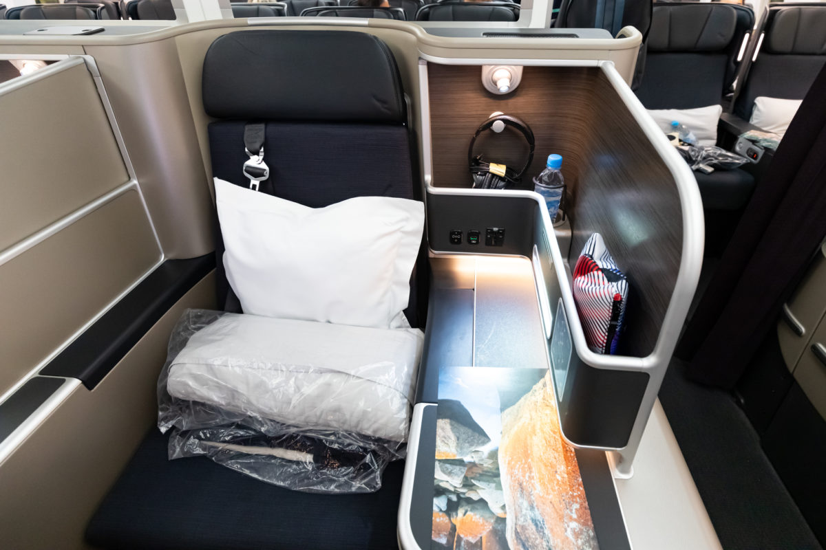 Qantas 787 Dreamliner Business Class Review - Points From The Pacific