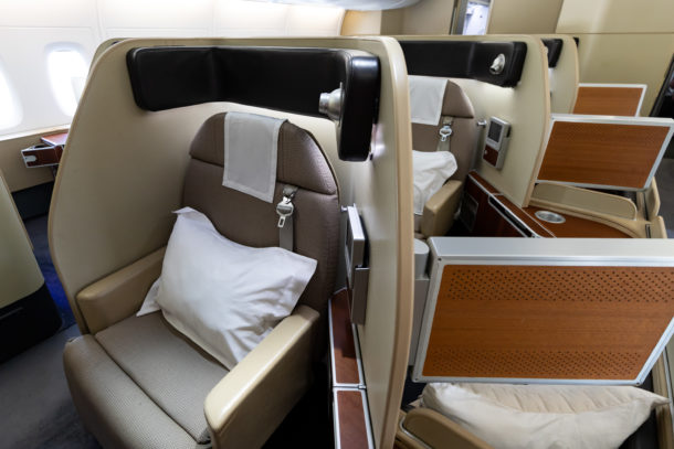 Review - Qantas A380 First Class, Melbourne - Singapore - Zac George