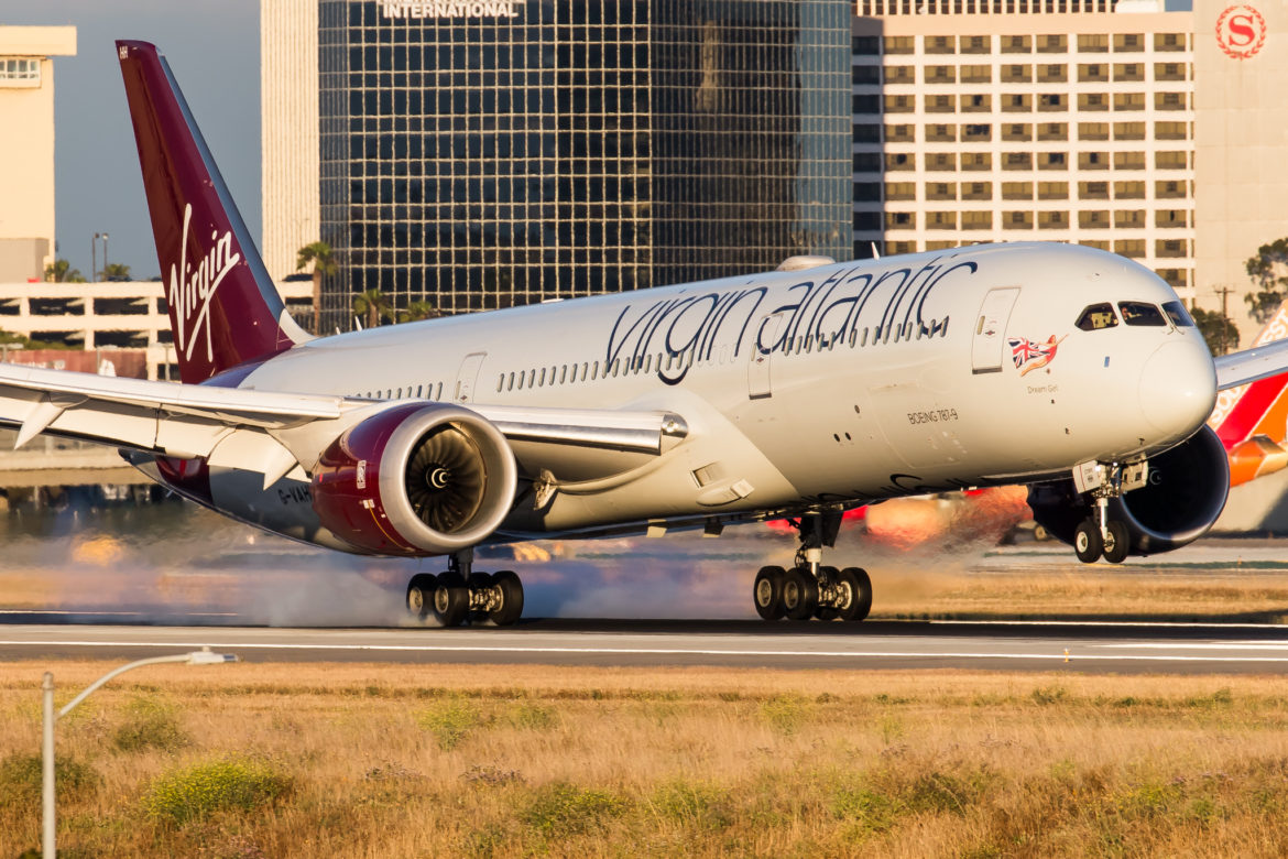 VS 789-4267 a plane on a runway