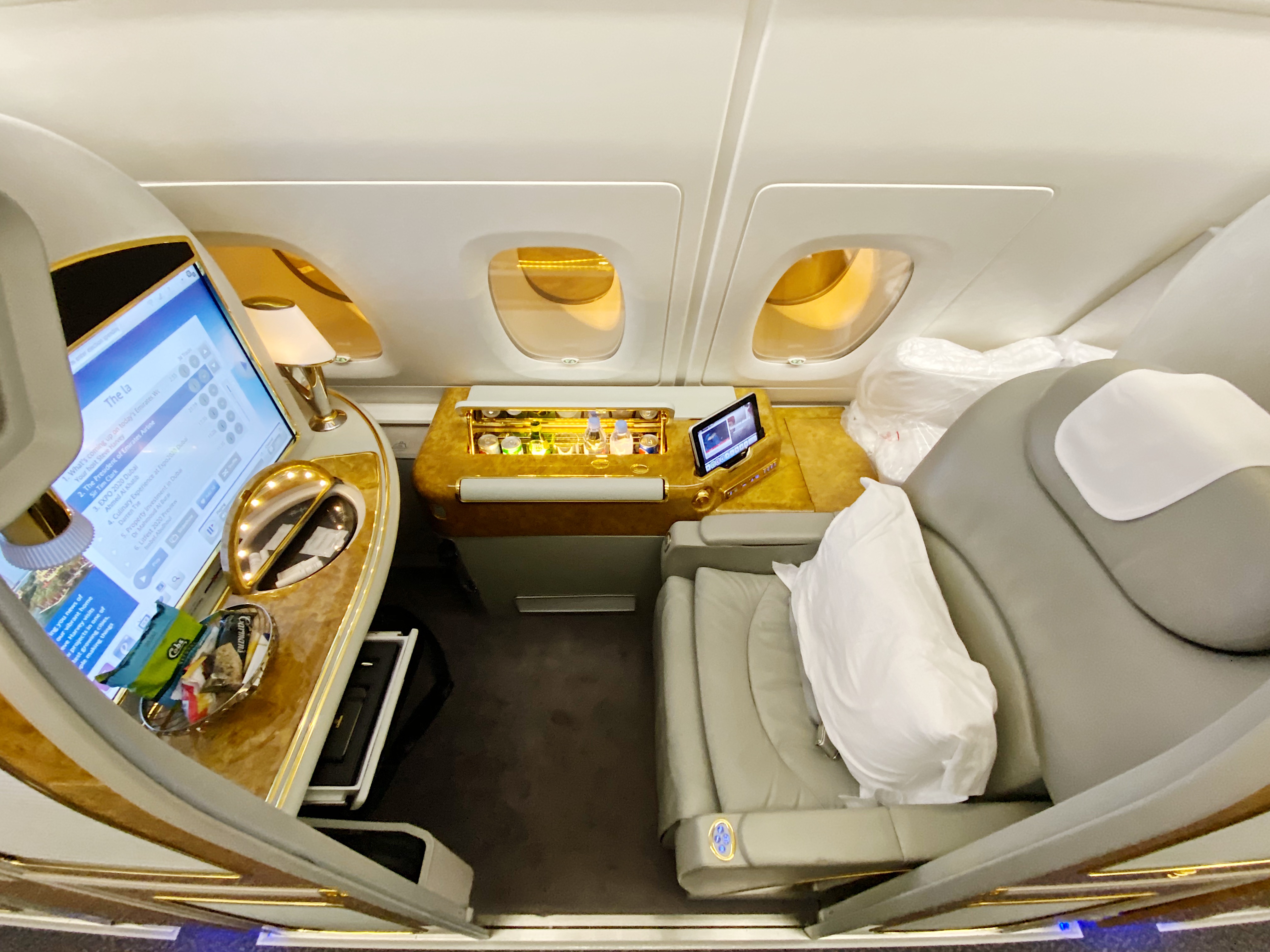 Review Emirates A380 First Class Sydney Dubai Points From