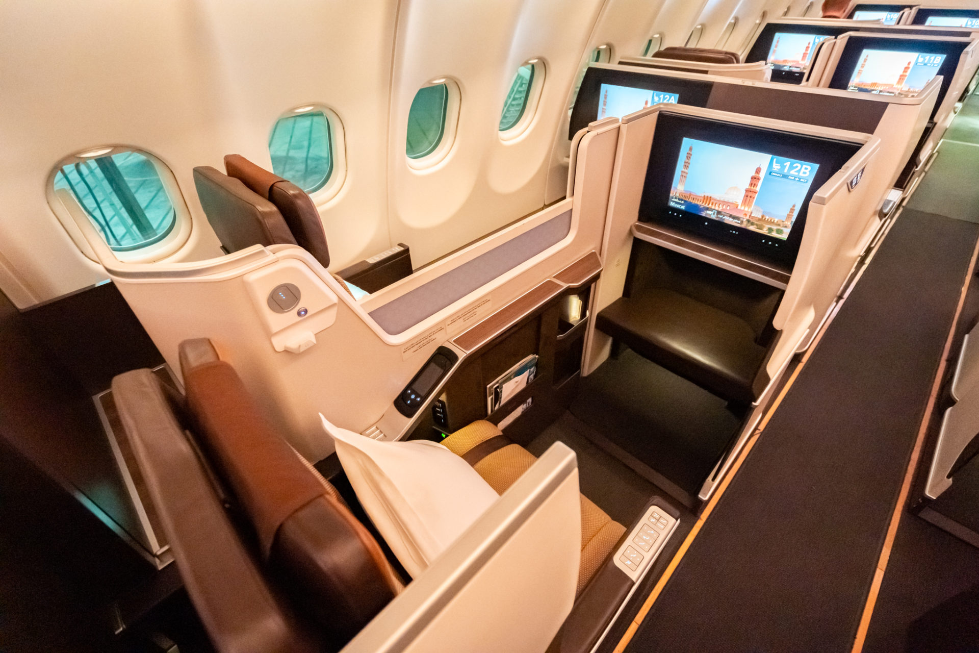 Review - Oman Air A330 Business Class, Dubai - Muscat - Zac George