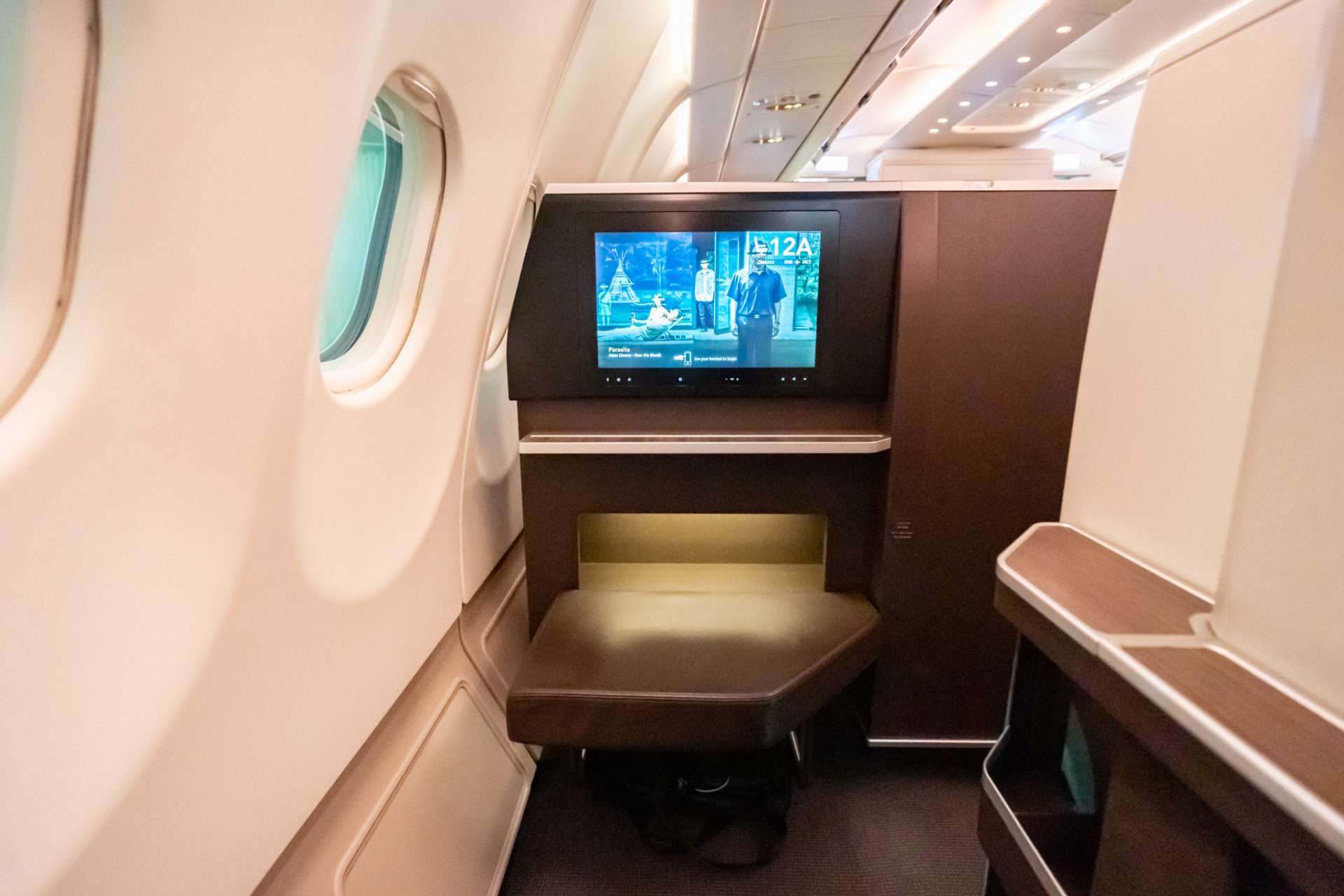 Review - Oman Air A330 Business Class, Dubai - Muscat - Zac George