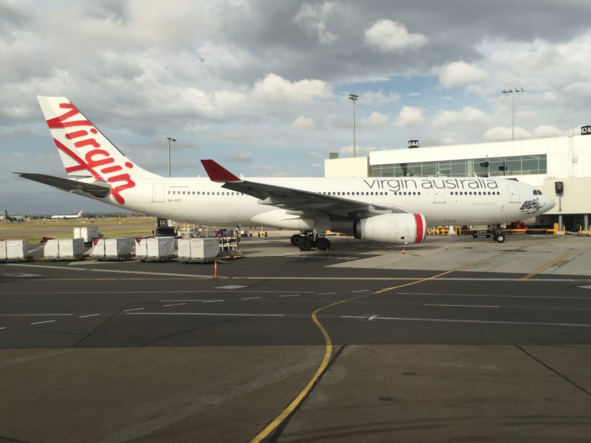 IMG_1275 (1) a plane on the runway